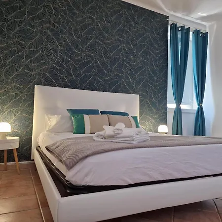 Apartment Holiday Apartment *